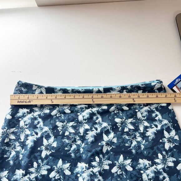 NEW Tranquility Active Skort Navy Blue Floral Built-in Shorts - Size Large - Picture 6 of 8
